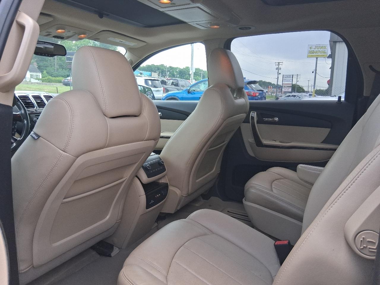 GMC Acadia Denali AWD 2012