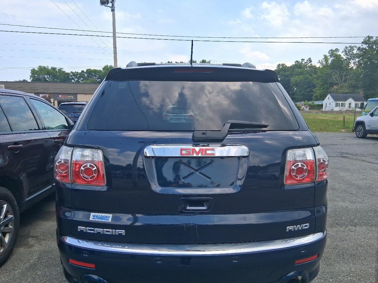GMC Acadia Denali AWD 2012