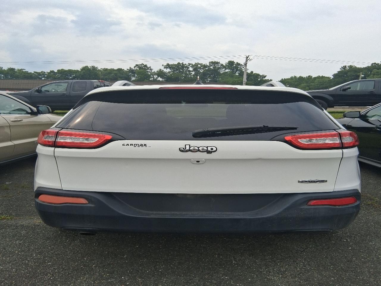 Jeep Cherokee Latitude FWD 2015
