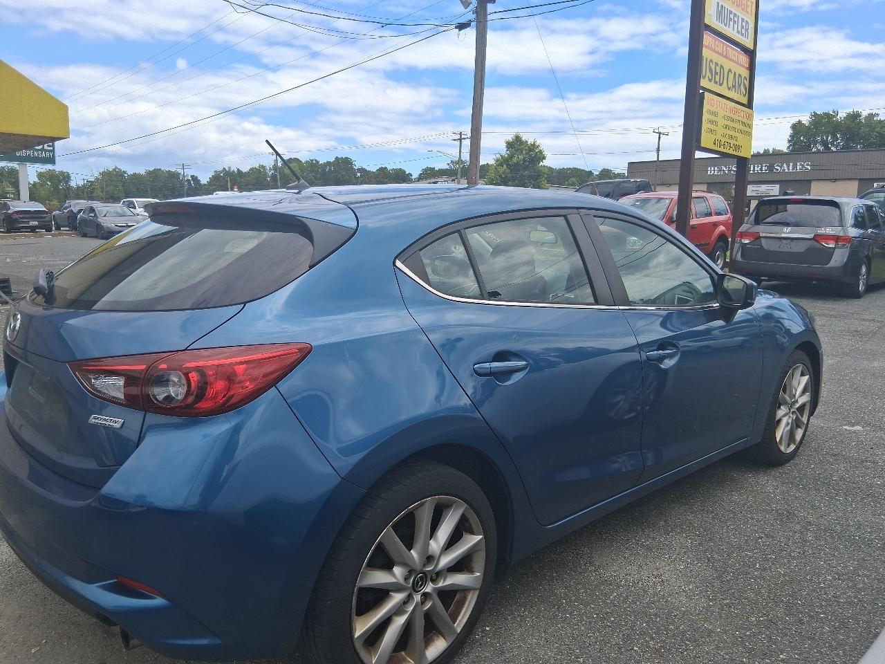 Mazda MAZDA3 i Touring AT 5-Door 2017
