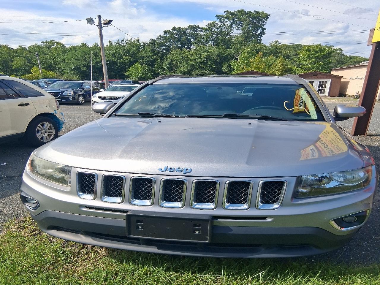 2014 Jeep Compass Latitude FWD