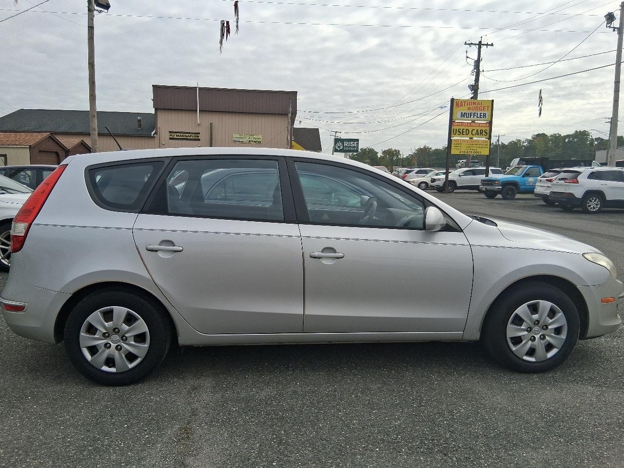 Hyundai Elantra Touring SE Manual 2012