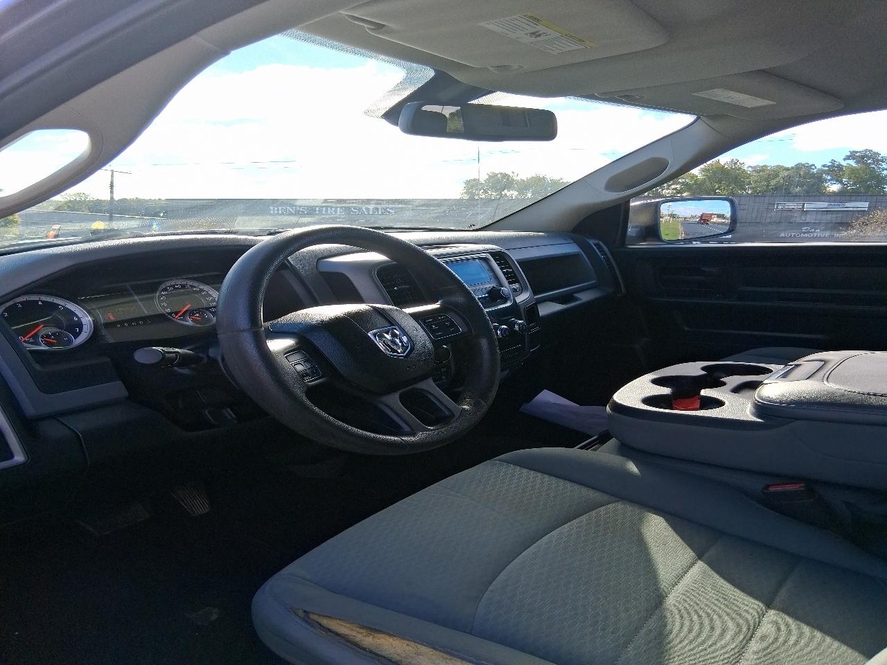 RAM 1500 Tradesman Crew Cab SWB 4WD 2014
