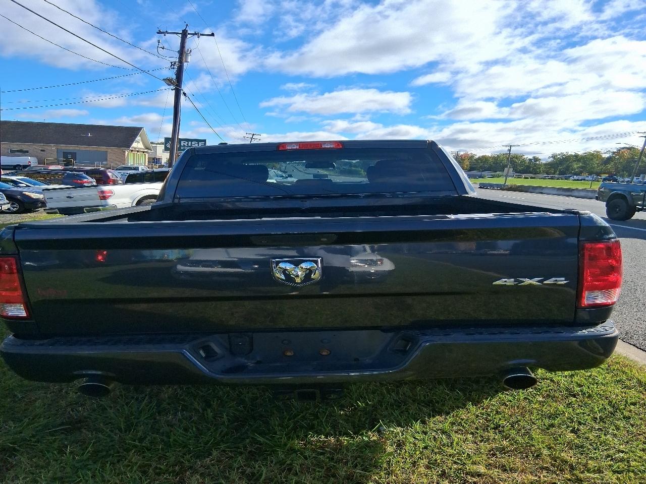 RAM 1500 Tradesman Crew Cab SWB 4WD 2014