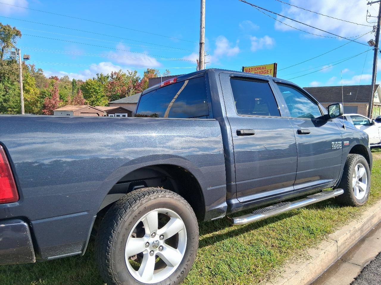 RAM 1500 Tradesman Crew Cab SWB 4WD 2014