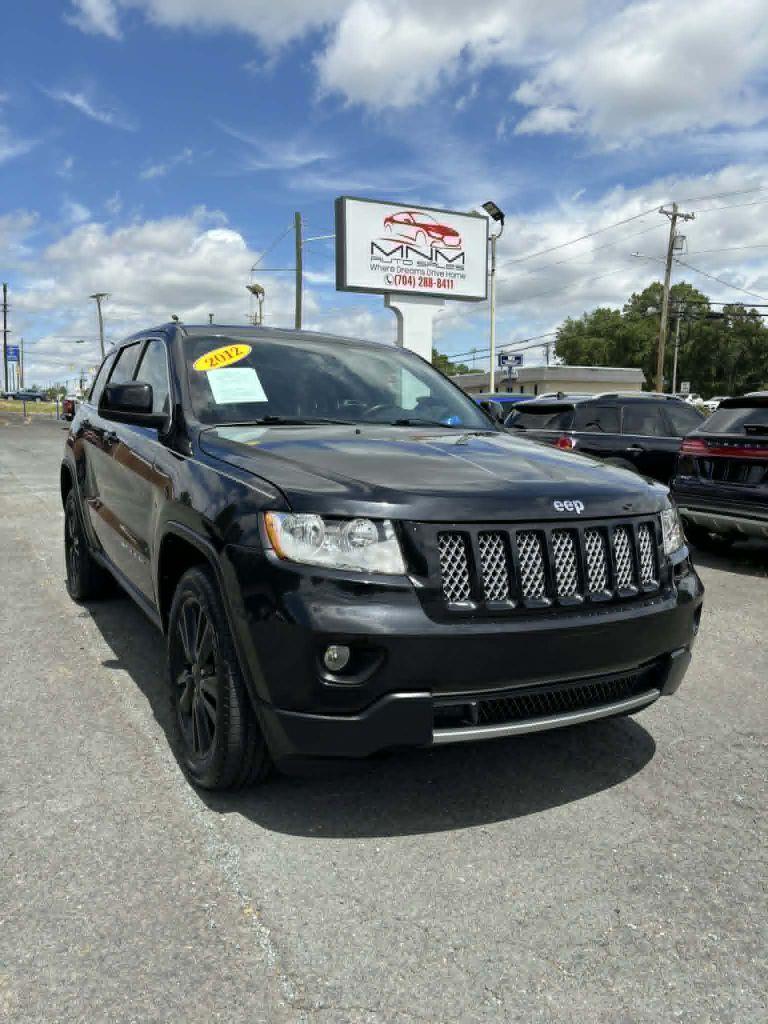 2012 Jeep Grand Cherokee Laredo 4WD's photo