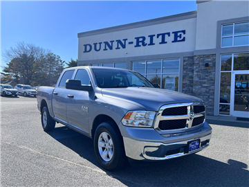 2023 RAM 1500 Classic SLT 4x4 Crew Cab 5'7" Box