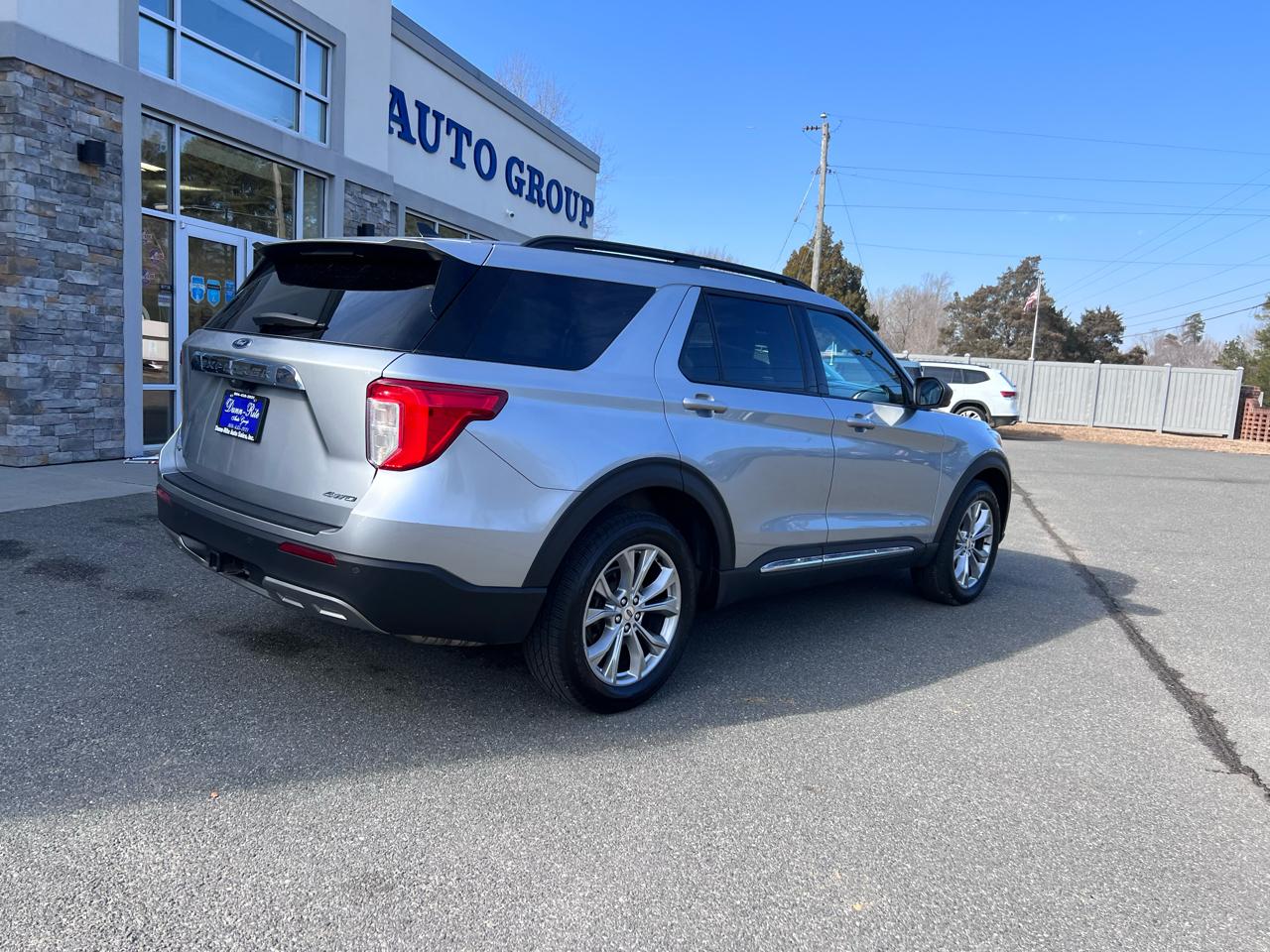 Ford Explorer XLT 4WD 2023