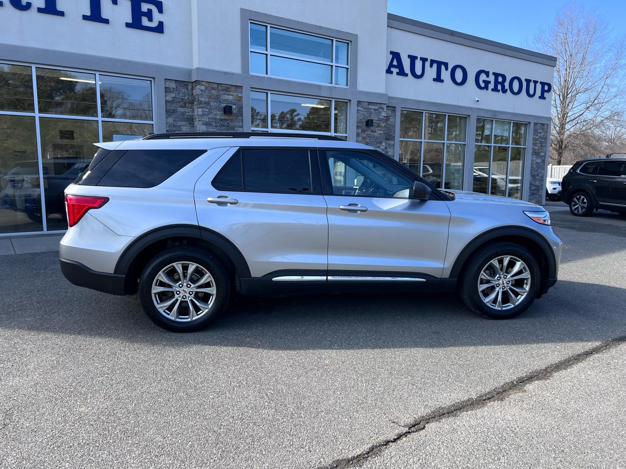 Ford Explorer XLT 4WD 2023