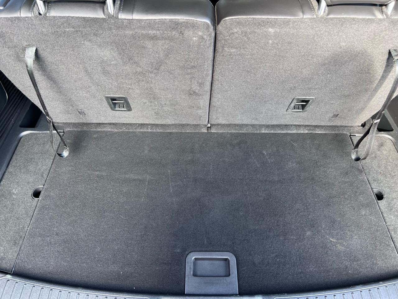 Ford Explorer XLT 4WD 2023