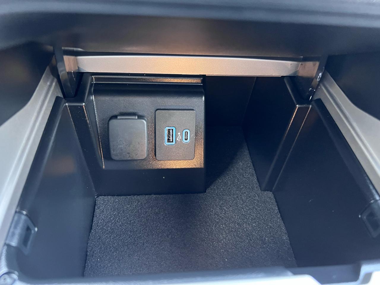 Ford Explorer XLT 4WD 2023