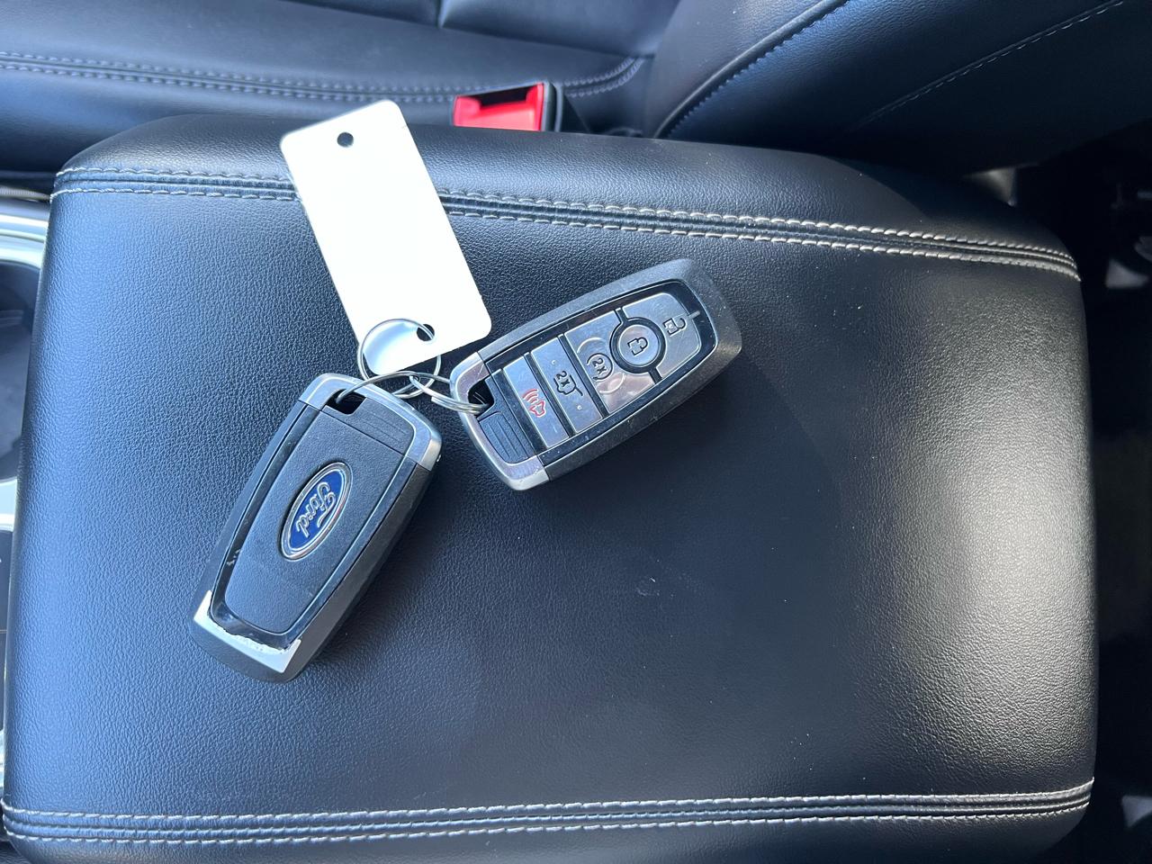 Ford Explorer XLT 4WD 2023