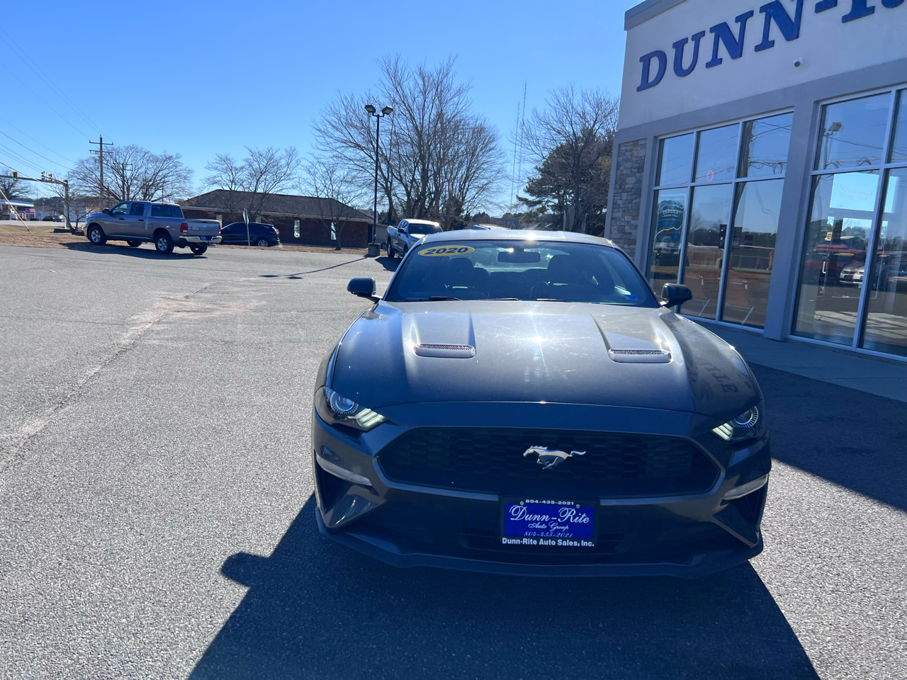 Ford Mustang EcoBoost Fastback 2020