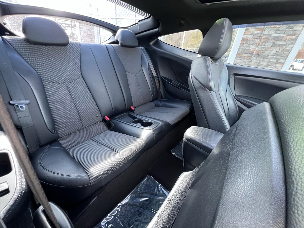 Hyundai Veloster 3dr Cpe Auto 2016