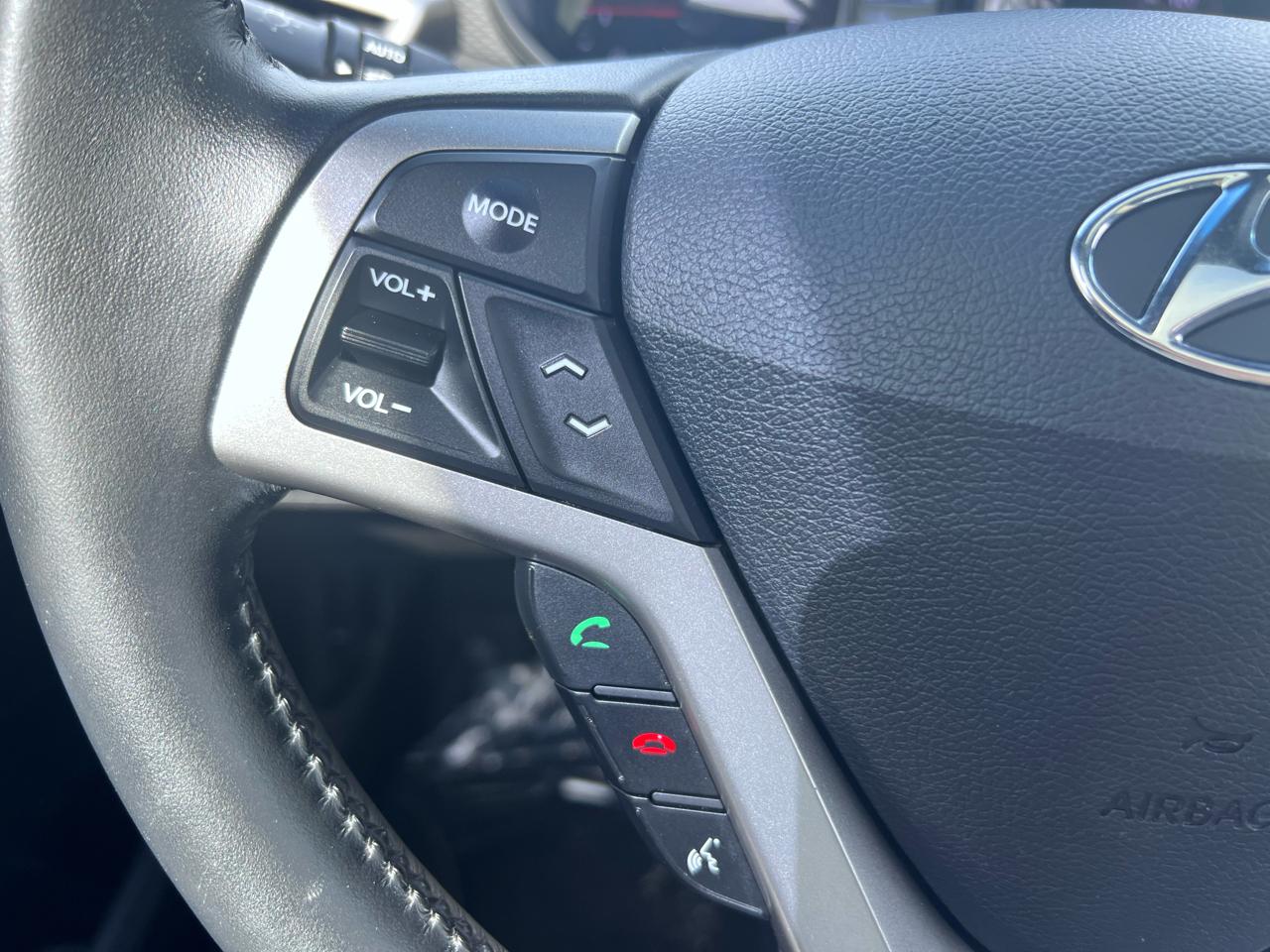 Hyundai Veloster 3dr Cpe Auto 2016