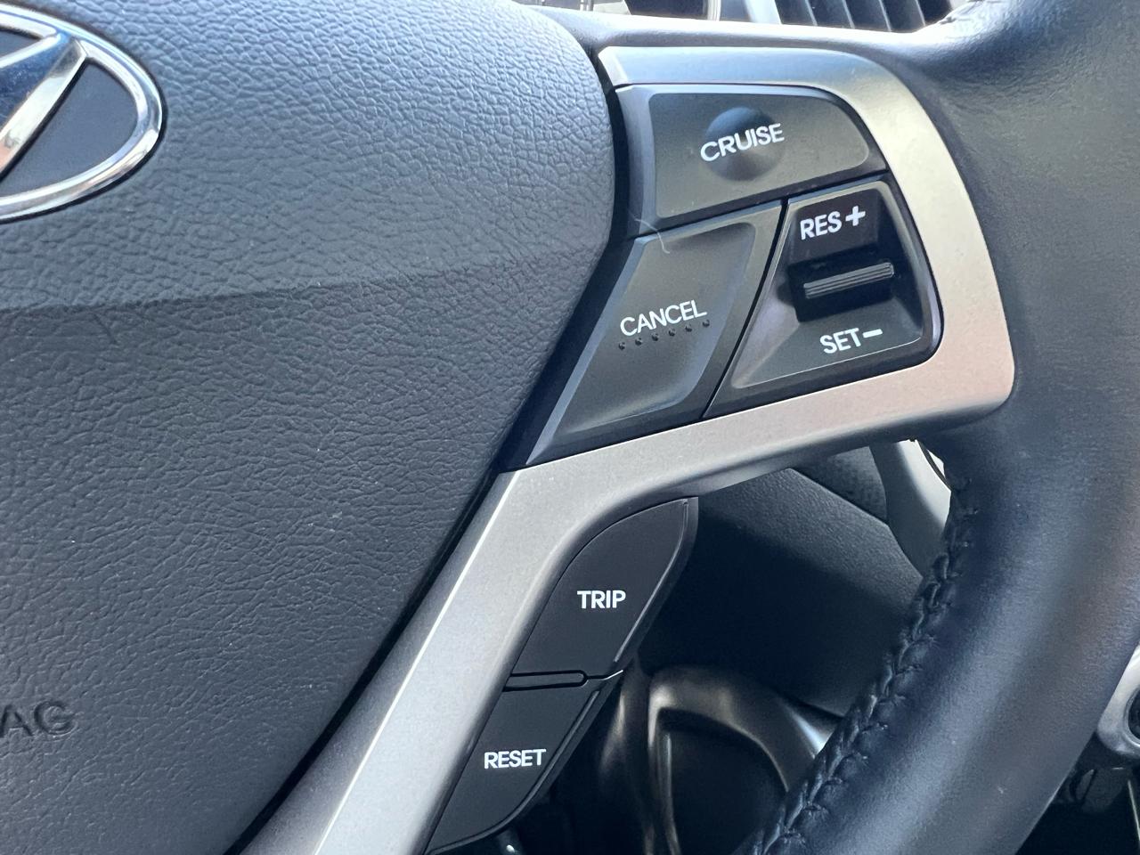 Hyundai Veloster 3dr Cpe Auto 2016