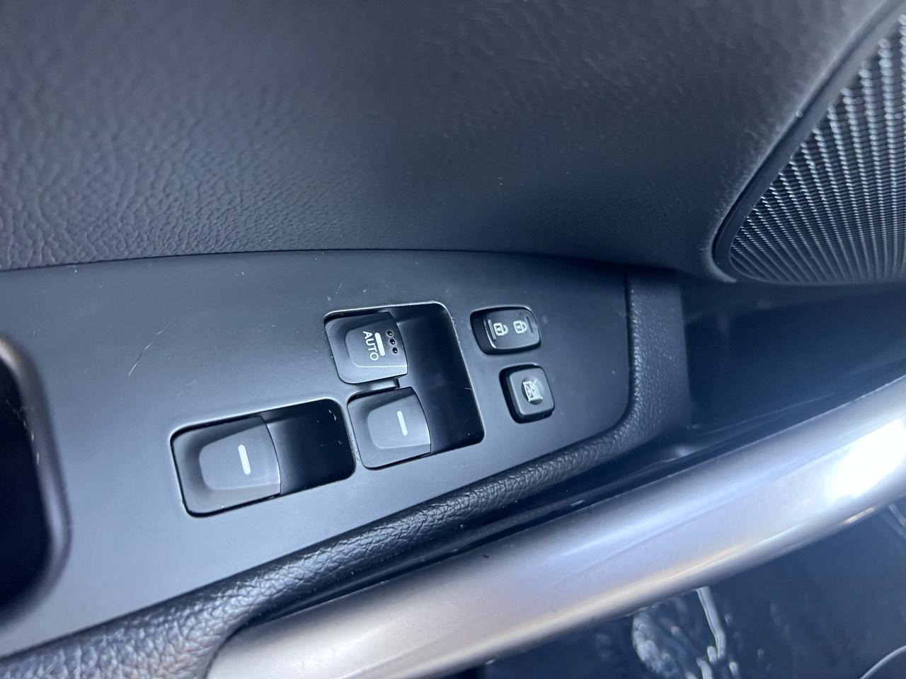 Hyundai Veloster 3dr Cpe Auto 2016