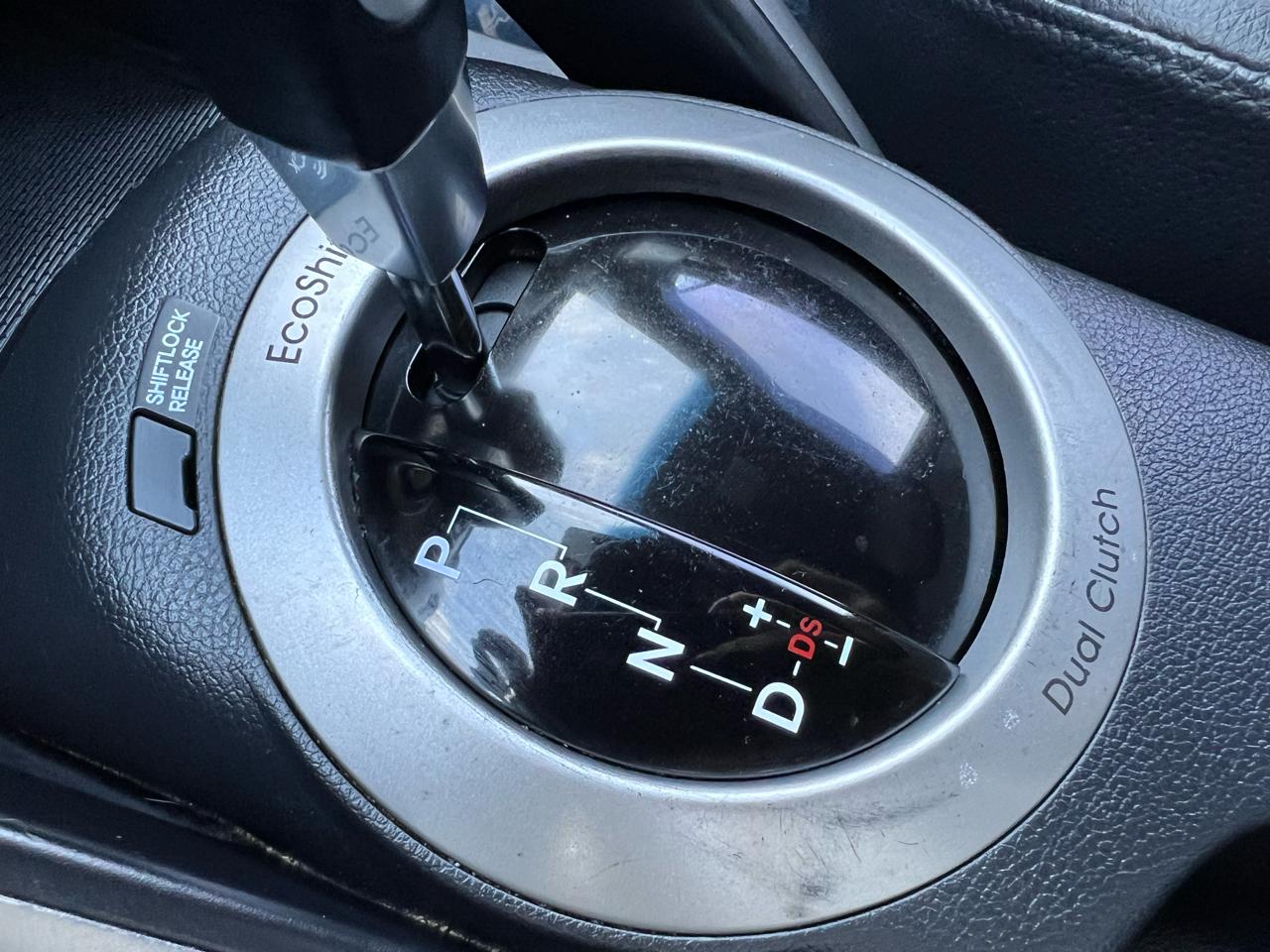 Hyundai Veloster 3dr Cpe Auto 2016