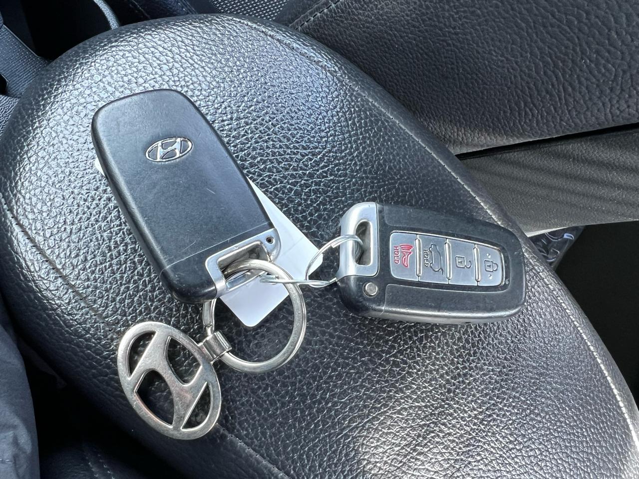 Hyundai Veloster 3dr Cpe Auto 2016