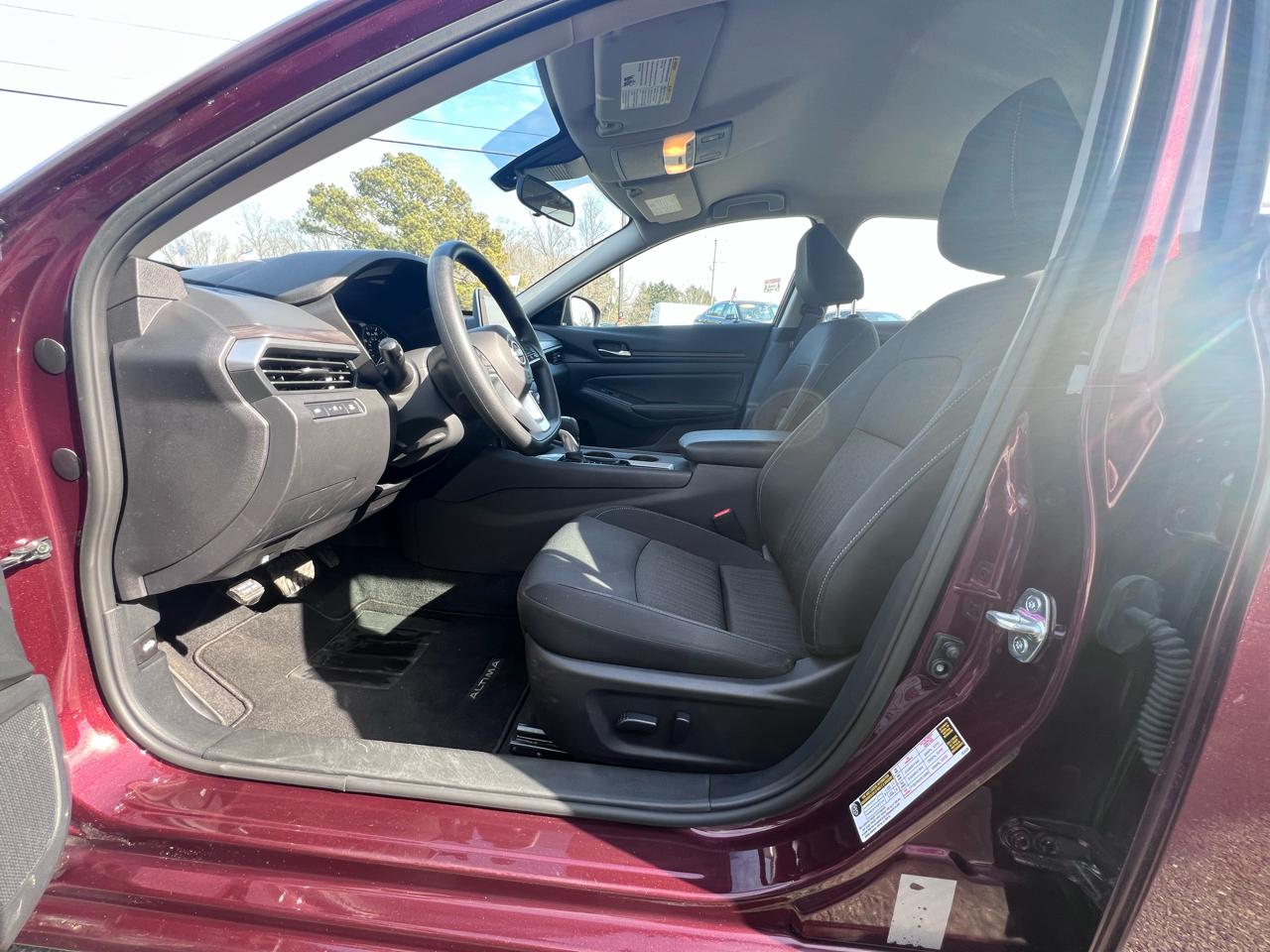 Nissan Altima SV FWD 2025