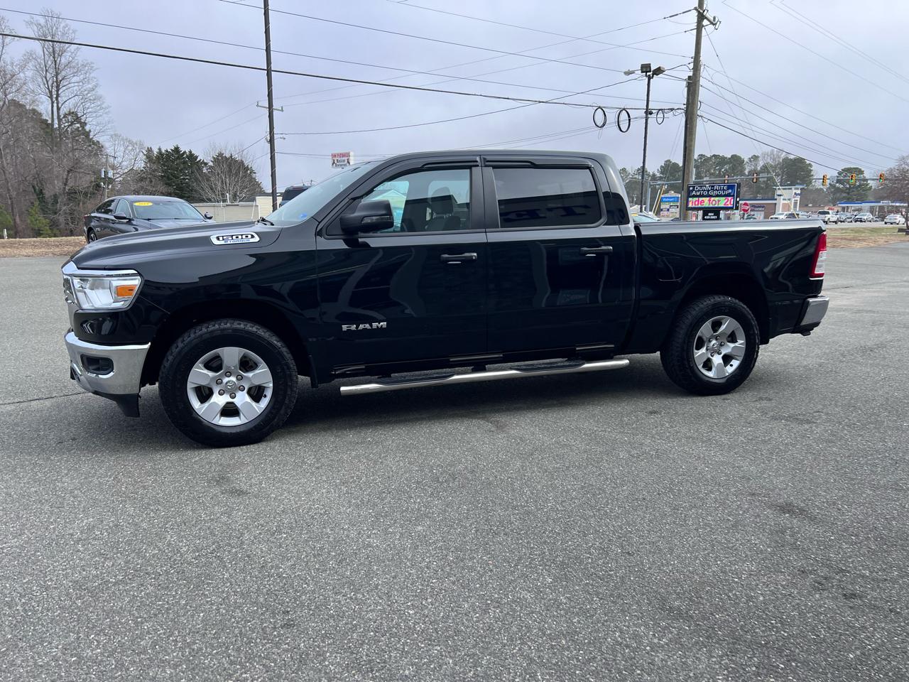 RAM 1500 Lone Star 4x4 Crew Cab 5'7" Box 2023