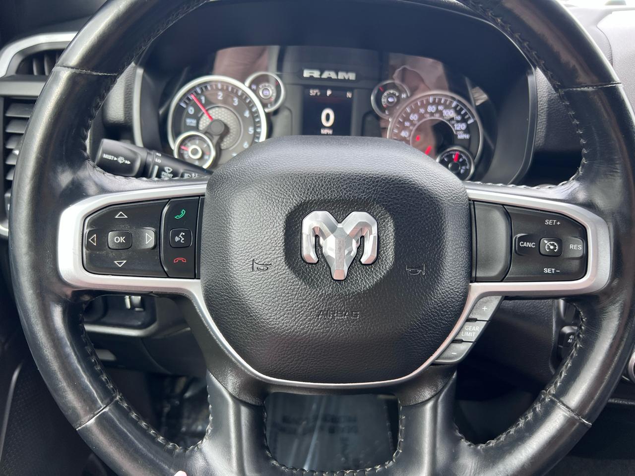 RAM 1500 Lone Star 4x4 Crew Cab 5'7" Box 2023