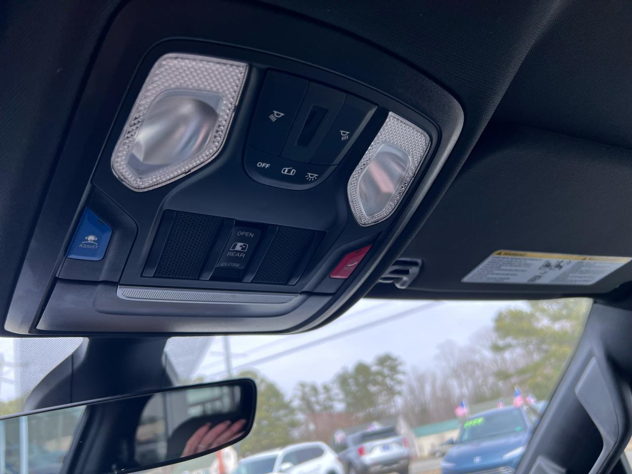 RAM 1500 Lone Star 4x4 Crew Cab 5'7" Box 2023