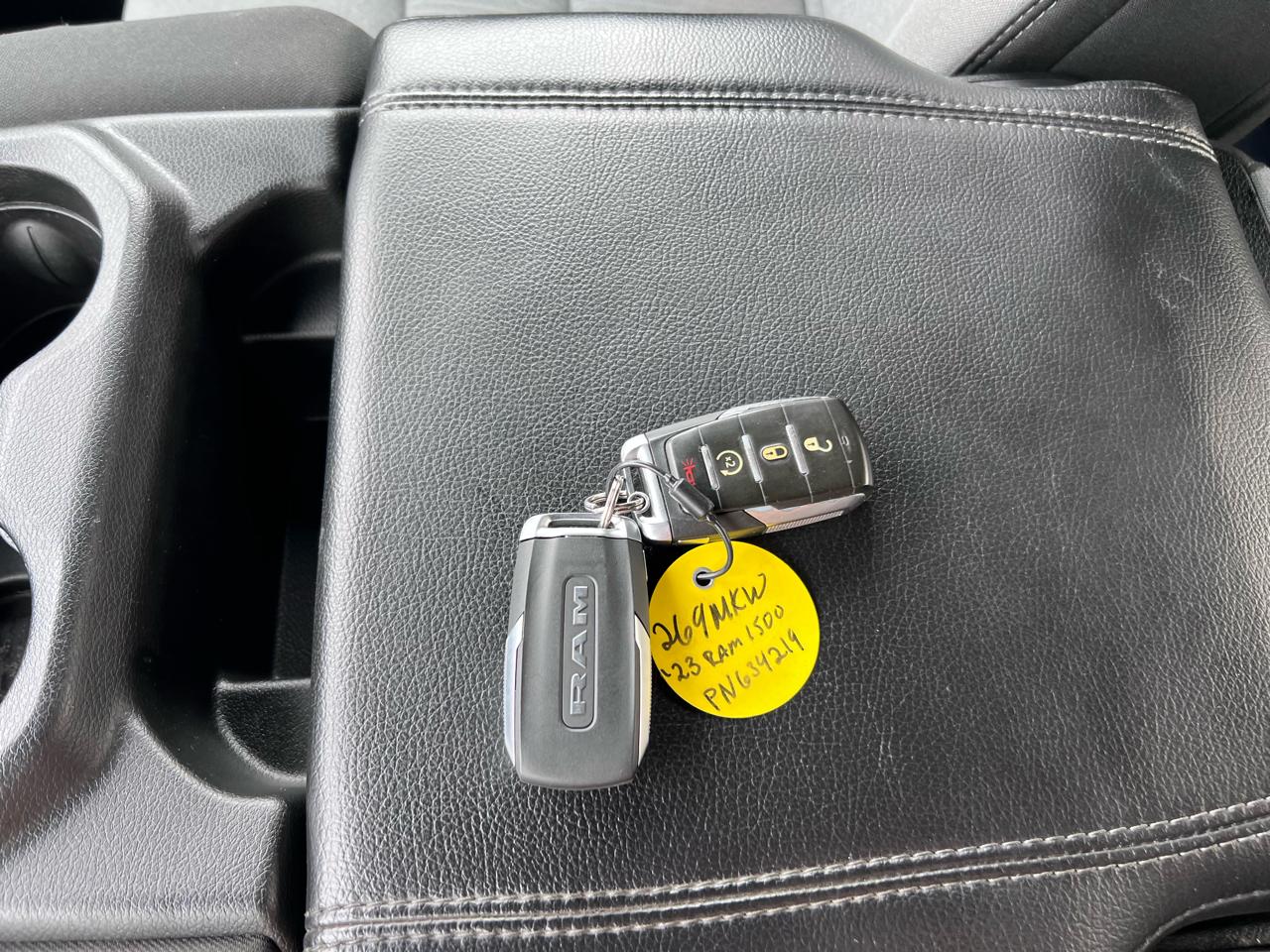 RAM 1500 Lone Star 4x4 Crew Cab 5'7" Box 2023