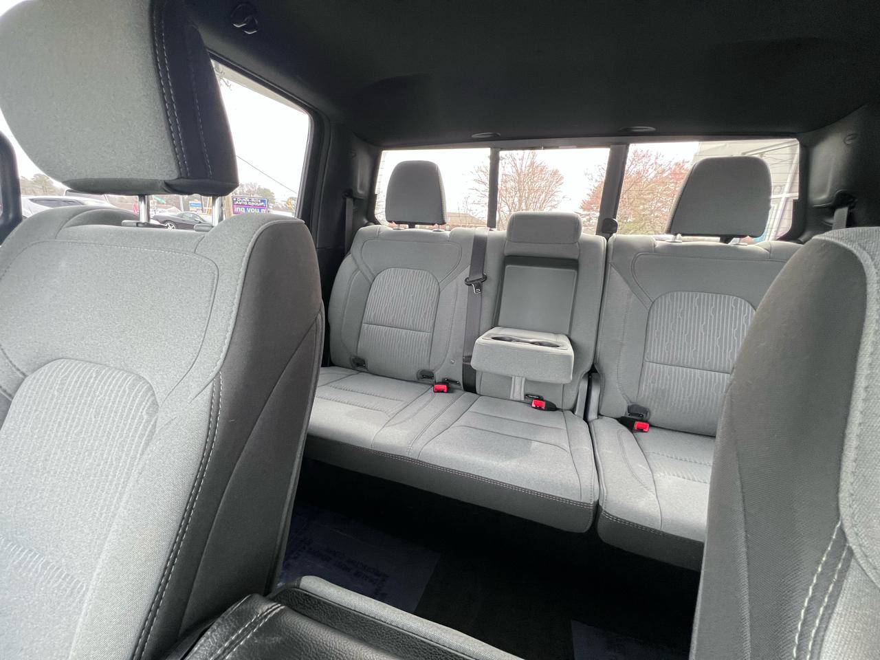 RAM 1500 Lone Star 4x4 Crew Cab 5'7" Box 2023