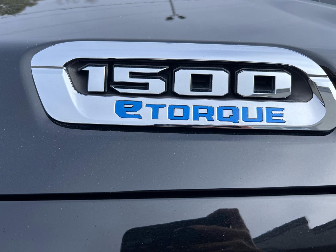 RAM 1500 Lone Star 4x4 Crew Cab 5'7" Box 2023