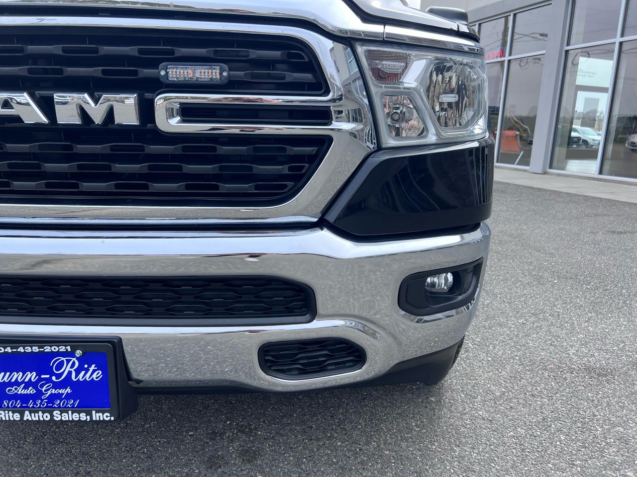 RAM 1500 Lone Star 4x4 Crew Cab 5'7" Box 2023