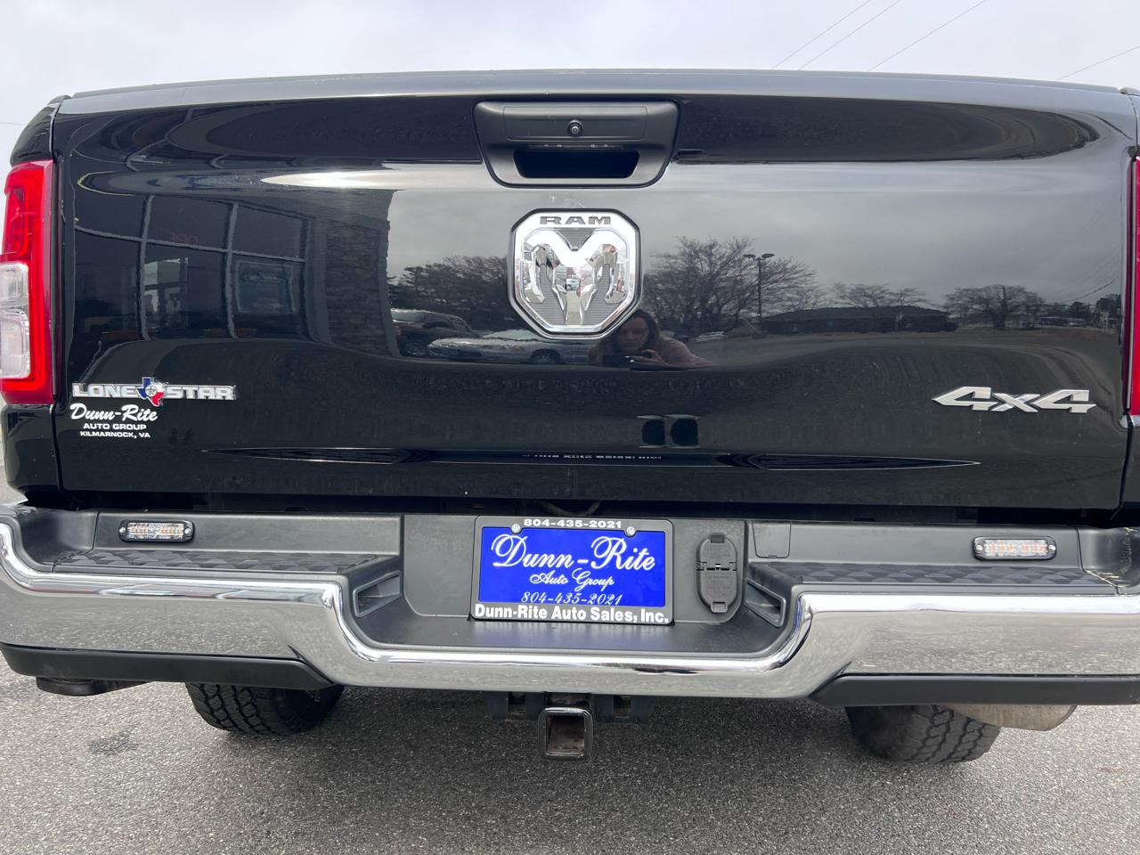 RAM 1500 Lone Star 4x4 Crew Cab 5'7" Box 2023