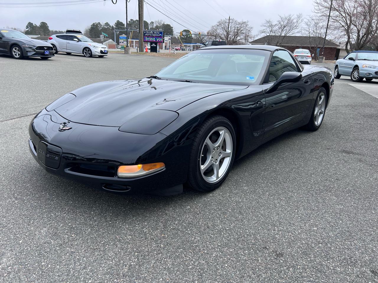 Chevrolet Corvette 2dr Cpe 2001