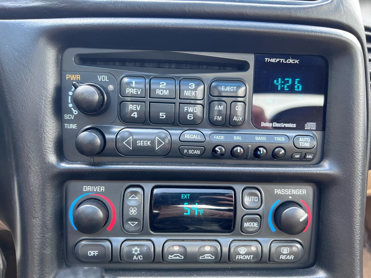 Chevrolet Corvette 2dr Cpe 2001