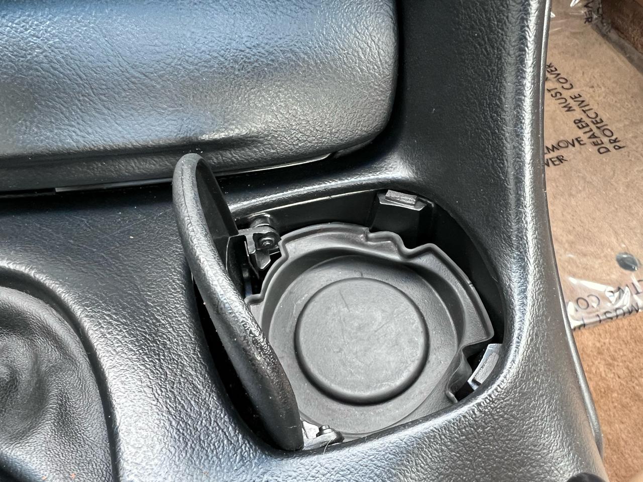 Chevrolet Corvette 2dr Cpe 2001