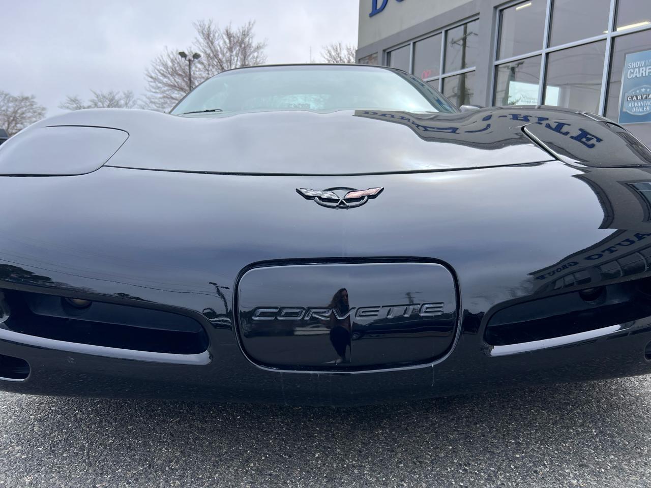 Chevrolet Corvette 2dr Cpe 2001