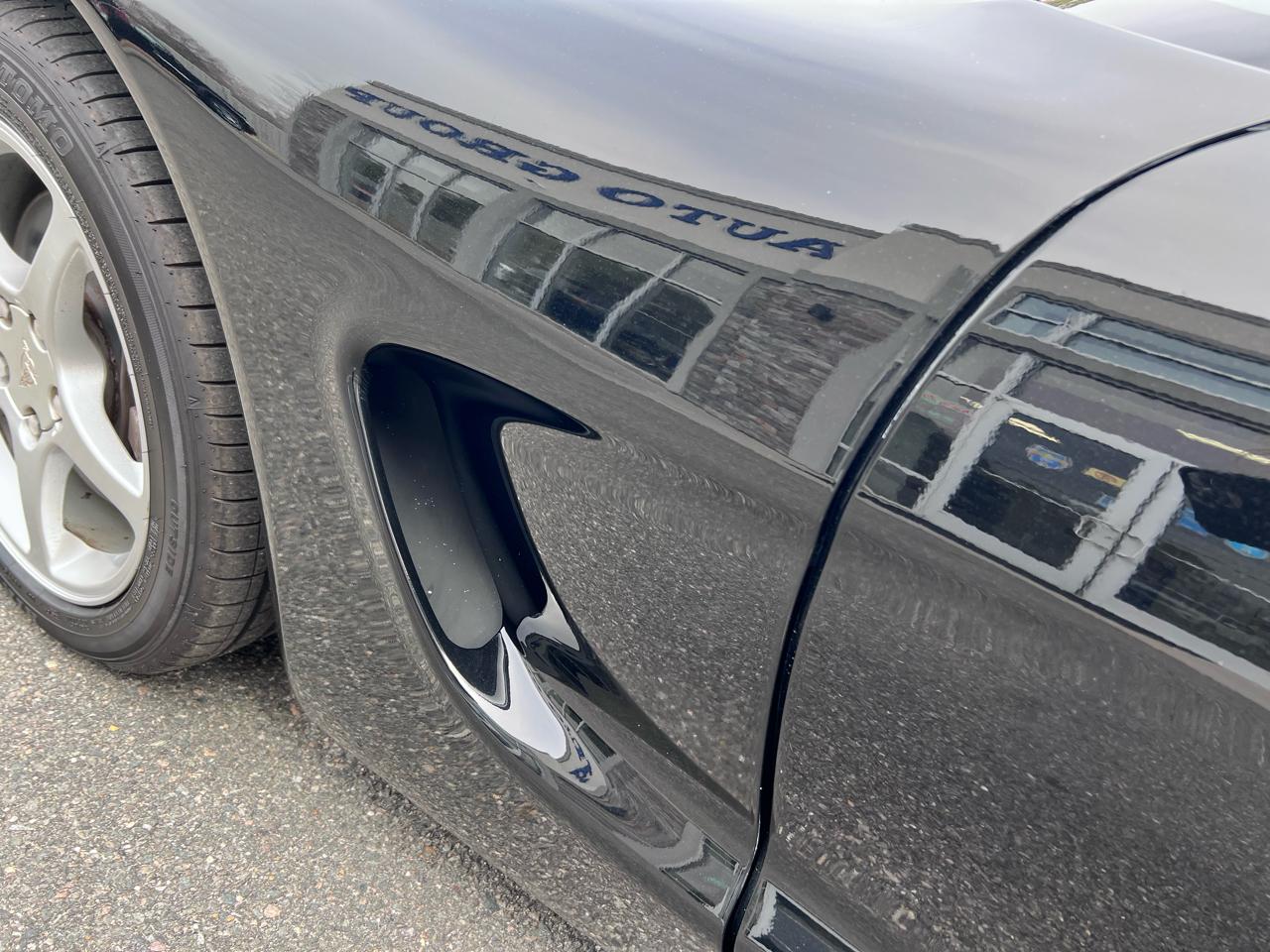 Chevrolet Corvette 2dr Cpe 2001