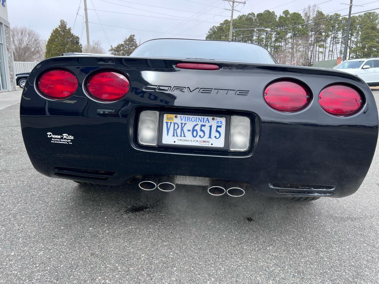 Chevrolet Corvette 2dr Cpe 2001