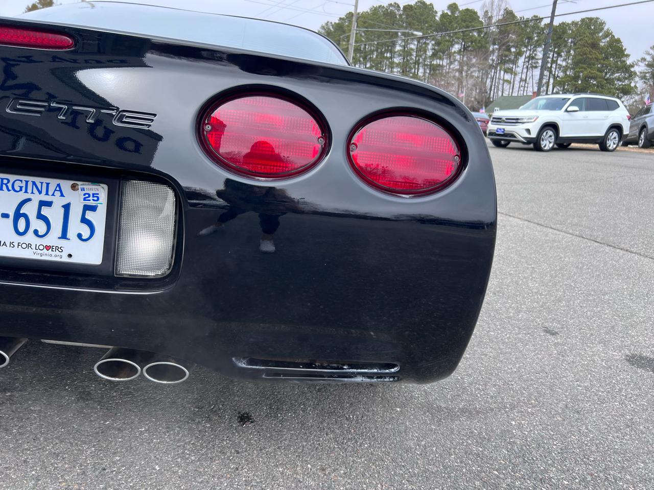 Chevrolet Corvette 2dr Cpe 2001