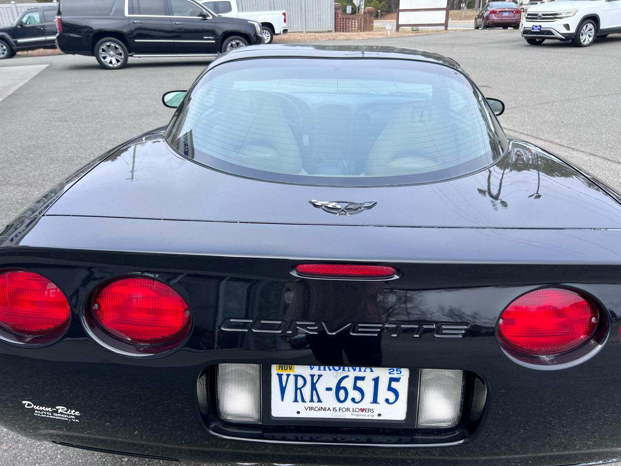 Chevrolet Corvette 2dr Cpe 2001