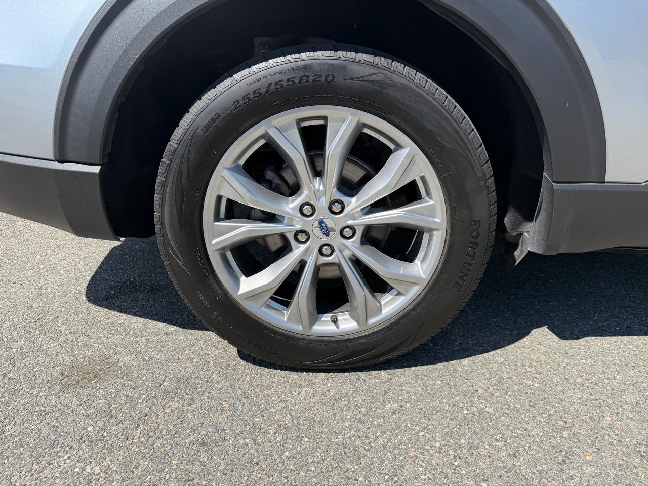 Ford Explorer XLT 4WD 2020