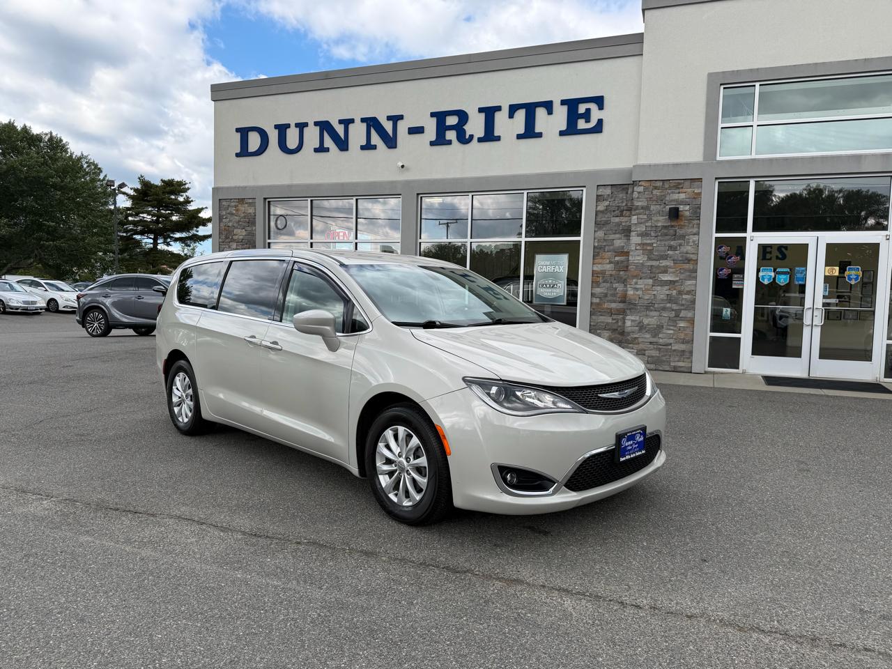 2020 Chrysler Pacifica Touring FWD