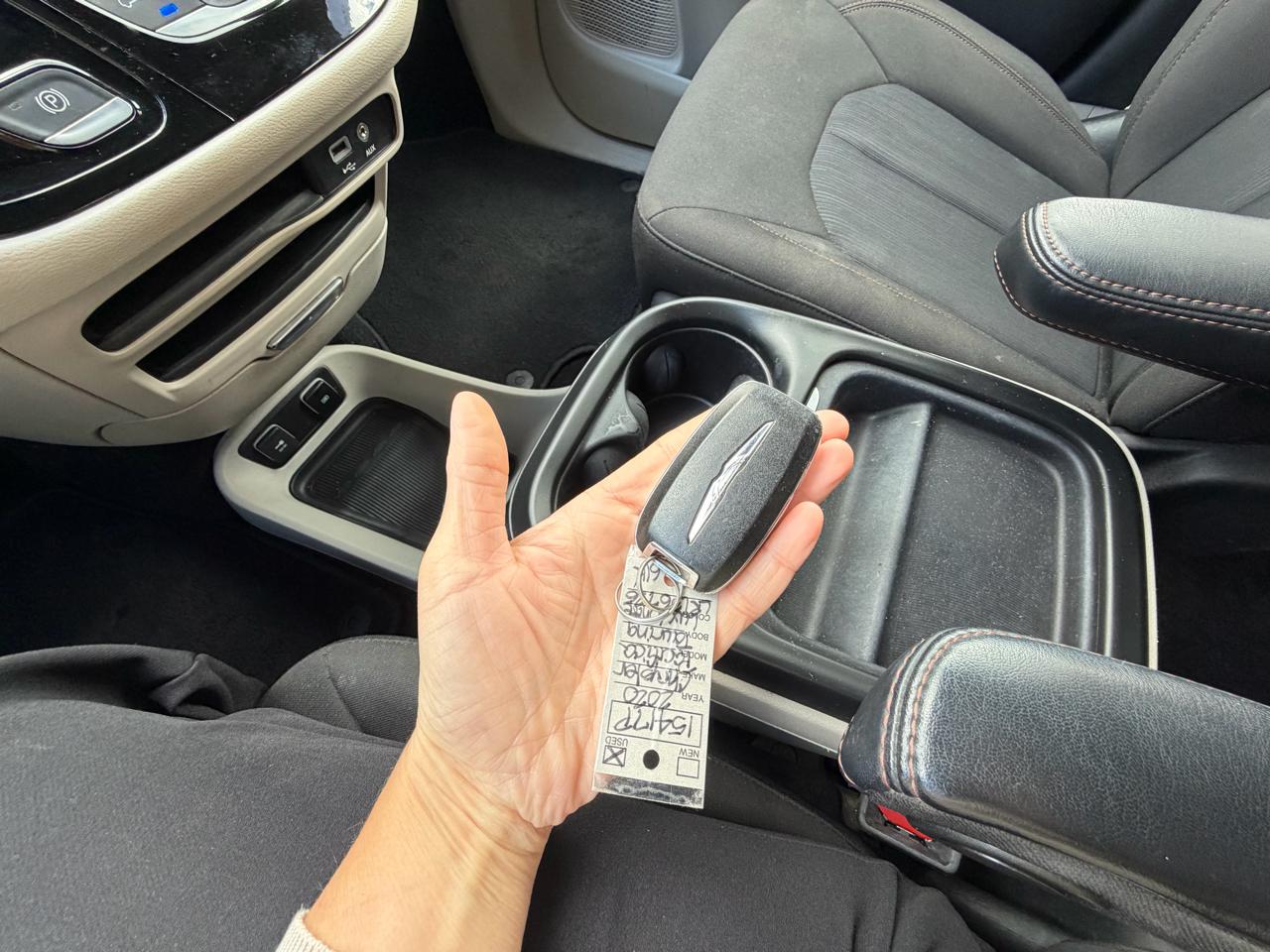 Chrysler Pacifica Touring FWD 2020