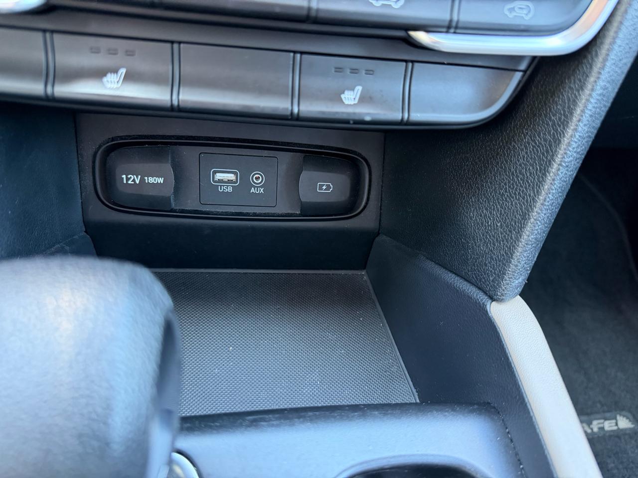 Hyundai Santa Fe SEL 2.4L Auto AWD 2020