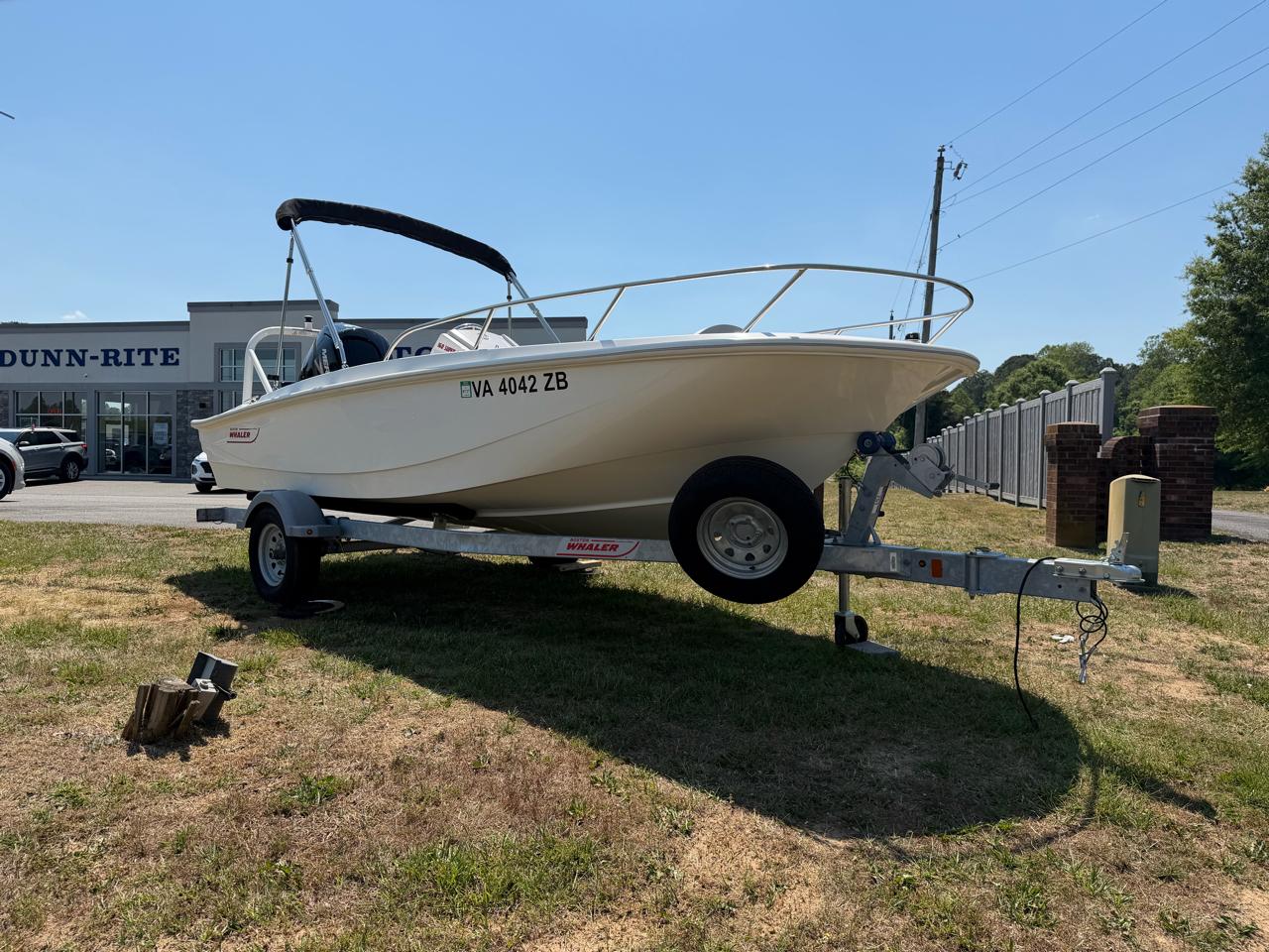 2024 Boston Whaler Super Sport 