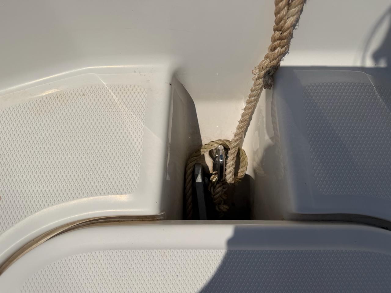 Boston Whaler Super Sport  2024