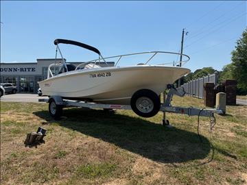 2024 Boston Whaler Super Sport 
