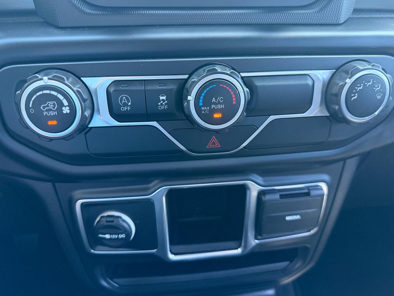 Jeep Wrangler Unlimited Sport 4x4 2019