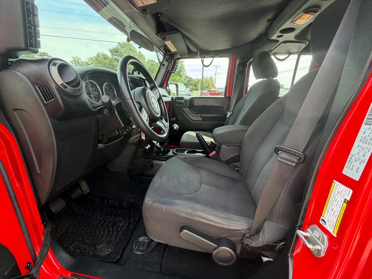 Jeep Wrangler Unlimited 4WD 4dr Sport 2016