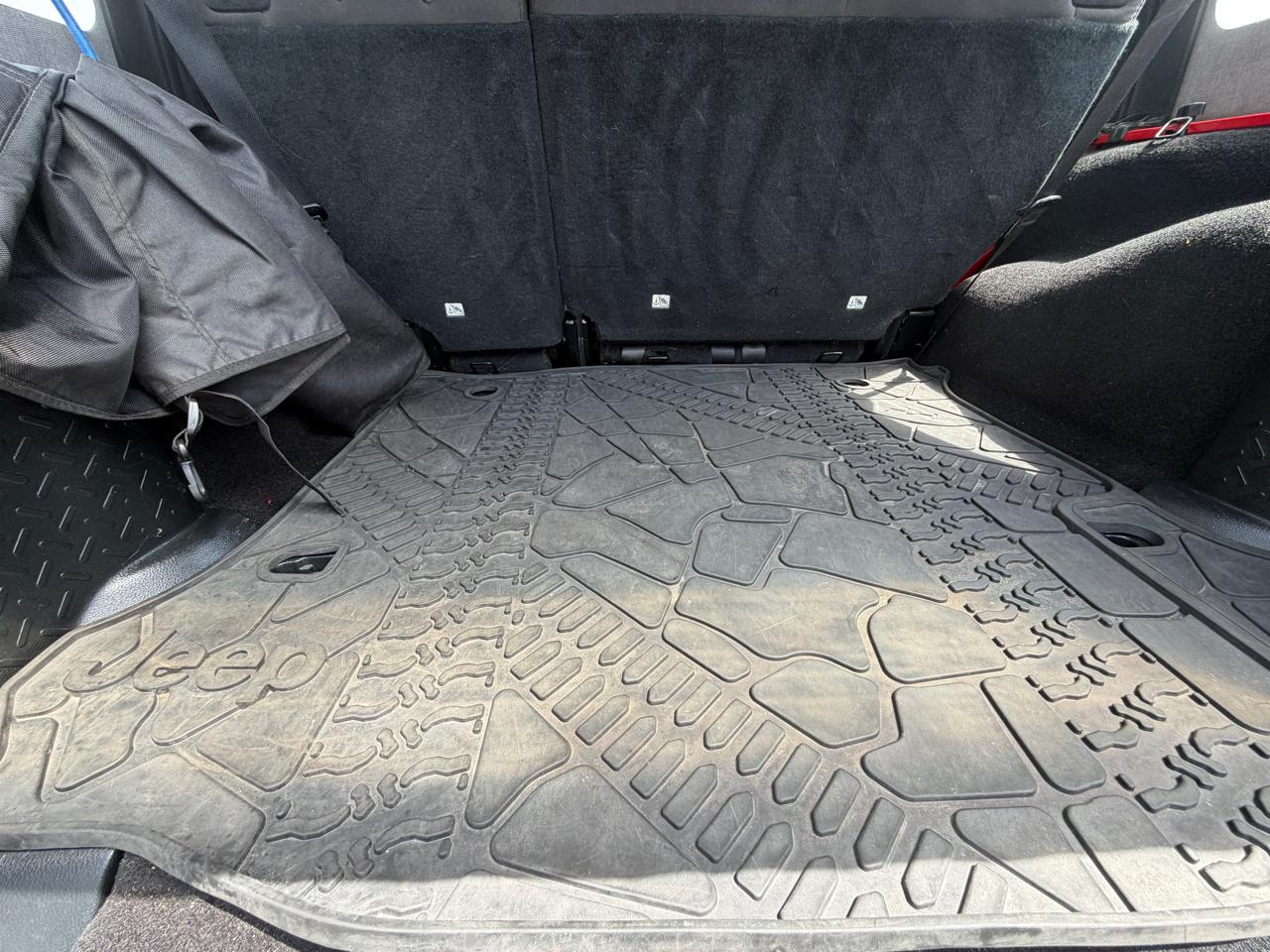 Jeep Wrangler Unlimited 4WD 4dr Sport 2016